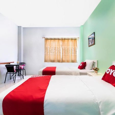 Oyo 632 Thanagrit Apartelle Tha Mai Exteriör bild