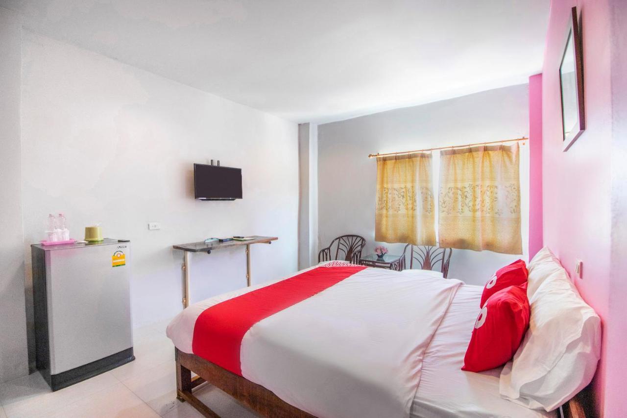Oyo 632 Thanagrit Apartelle Tha Mai Exteriör bild